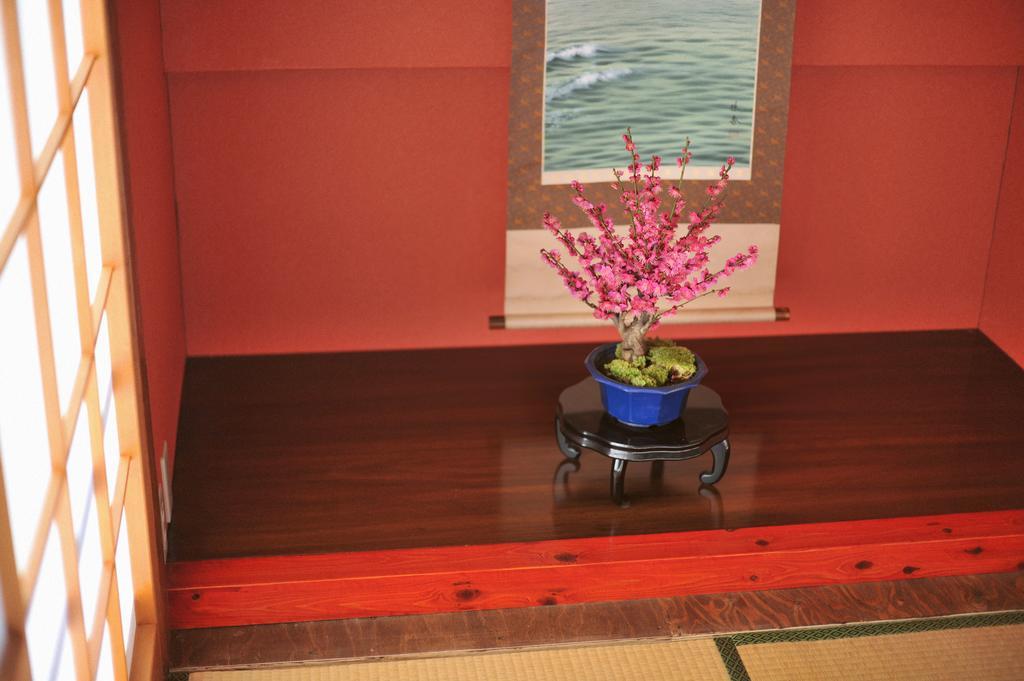 Onsen Hostel Hinoemi Атамі Екстер'єр фото