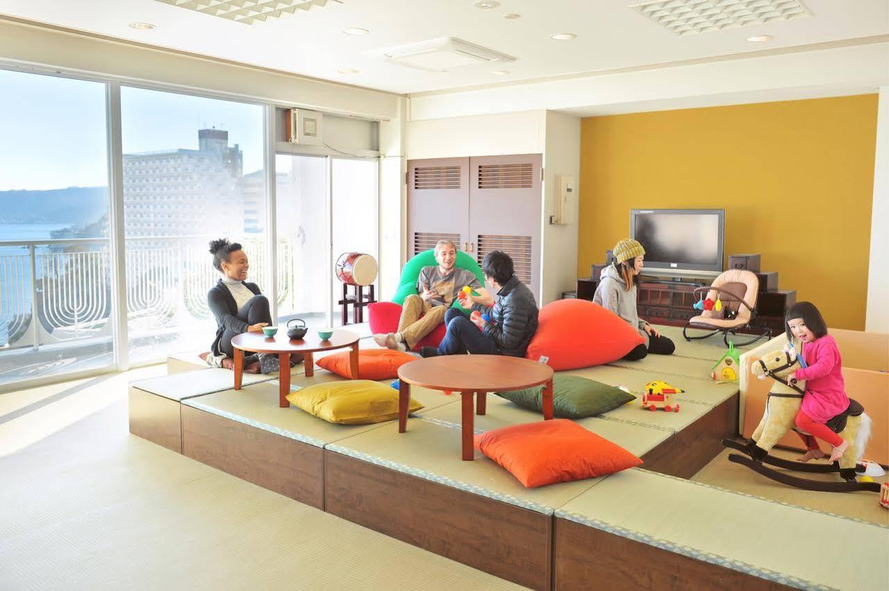 Onsen Hostel Hinoemi Атамі Екстер'єр фото